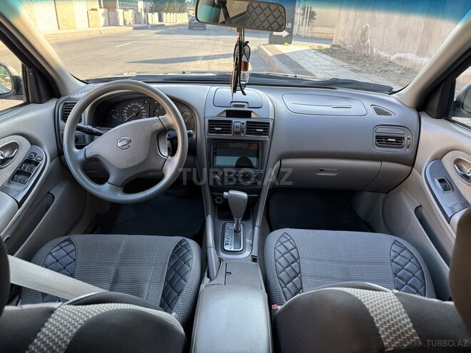 Nissan Maxima-8