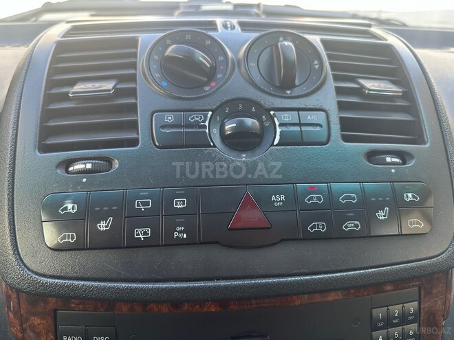 Mercedes V 220 2010, 293,000 km - 2.2 l - Bakı
