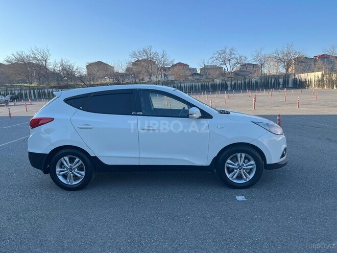Hyundai ix35 2011, 122,000 km - 2.4 l - Bakı