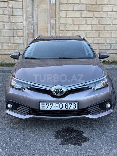 Toyota Auris 2015, 230,000 km - 1.4 l - Bakı