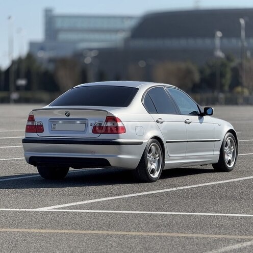 BMW 318 2002, 268,000 km - 2.0 l - Bakı