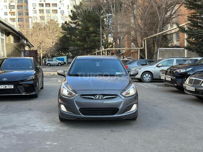 Hyundai Accent-3