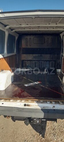 Ford Transit-16