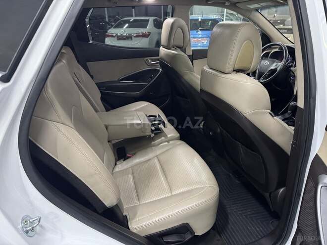 Hyundai Santa Fe-16