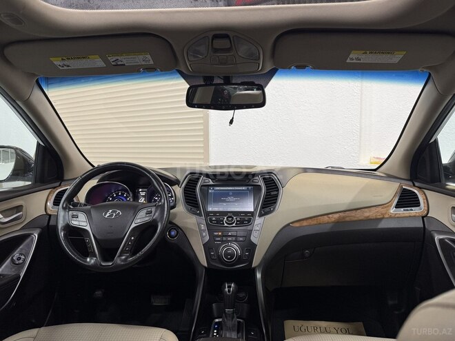 Hyundai Santa Fe-13
