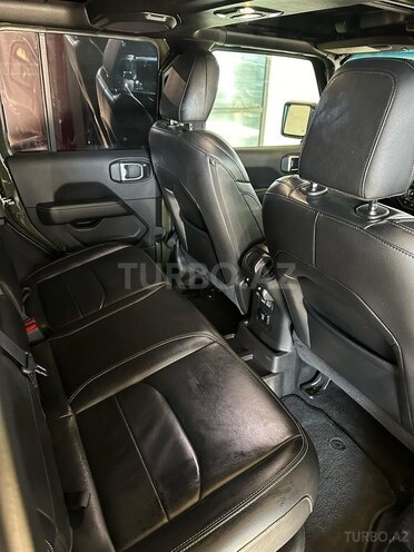 Jeep Wrangler-8
