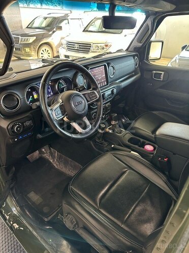 Jeep Wrangler-9
