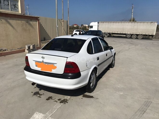 Opel Vectra-5