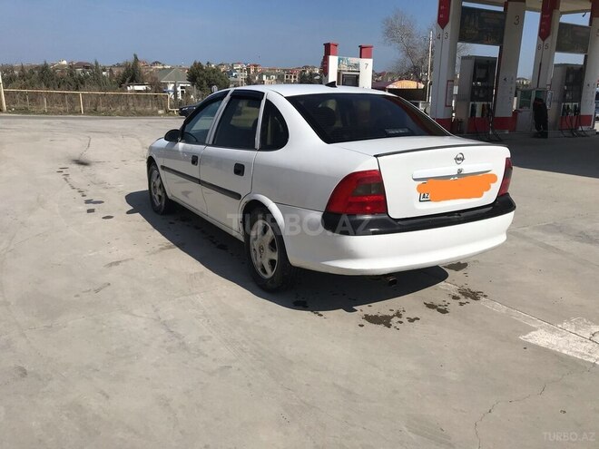 Opel Vectra-3