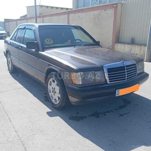 Mercedes 190-2