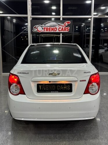 Chevrolet Aveo-9
