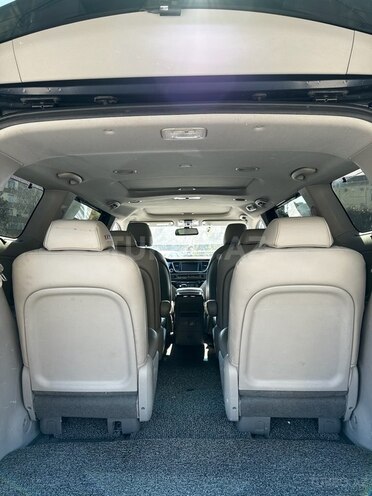 Kia Carnival 2015, 245,000 km - 2.2 l - Bakı