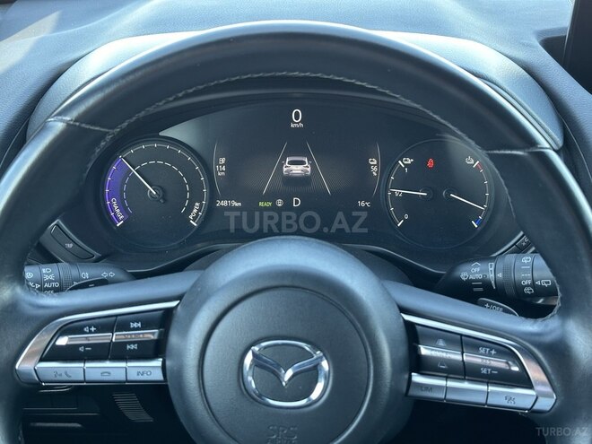 Mazda MX-30-11