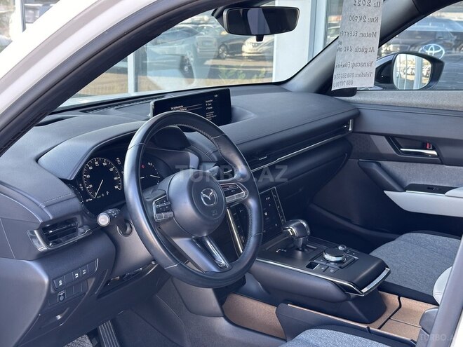 Mazda MX-30-13