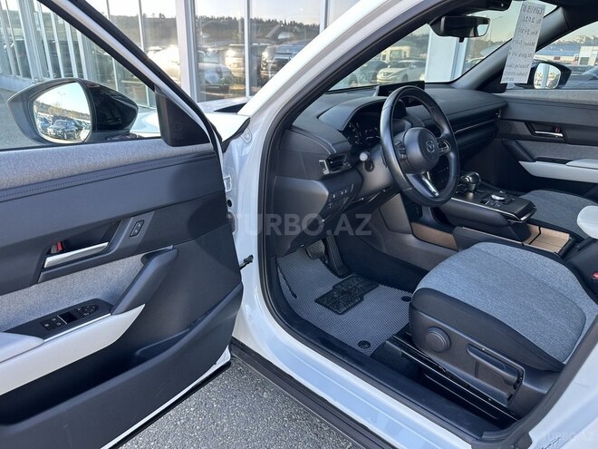 Mazda MX-30-14