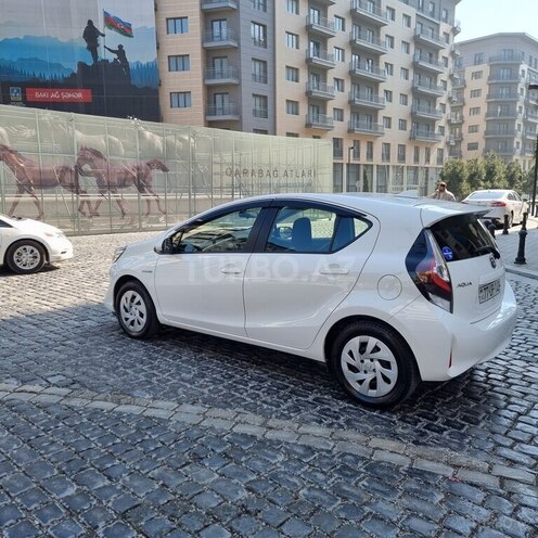 Toyota Aqua 2019, 121,000 km - 1.5 l - Bakı