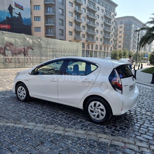 Toyota Aqua 2019, 121,000 km - 1.5 l - Bakı