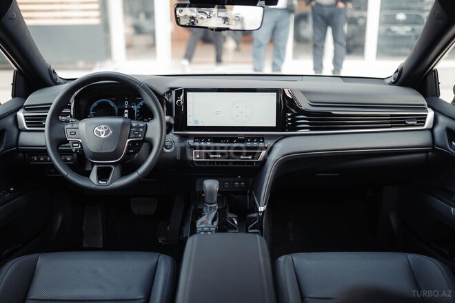 Toyota Camry-14
