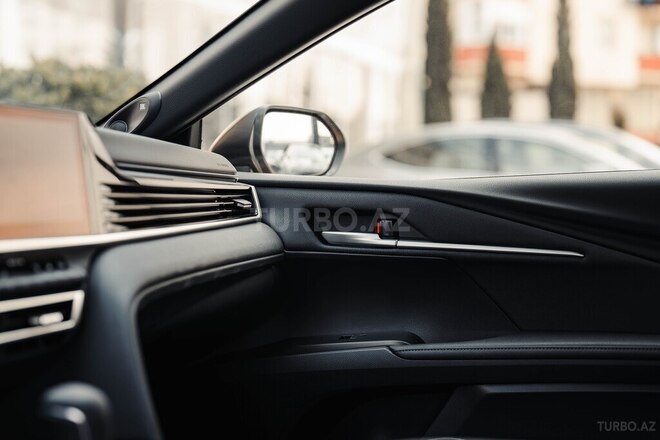 Toyota Camry-9