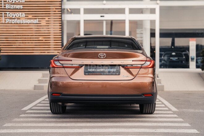 Toyota Camry-6