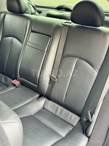 Mercedes E 220 d-13