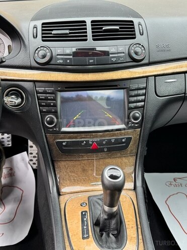 Mercedes E 220 d-10