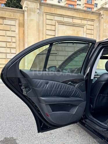 Mercedes E 220 d-12