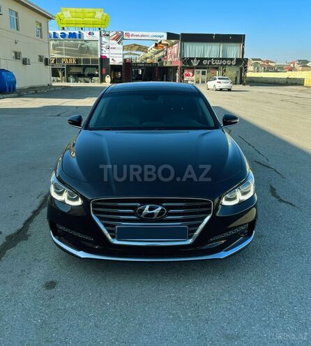 Hyundai Grandeur-1