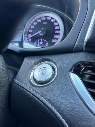 Hyundai Grandeur-12