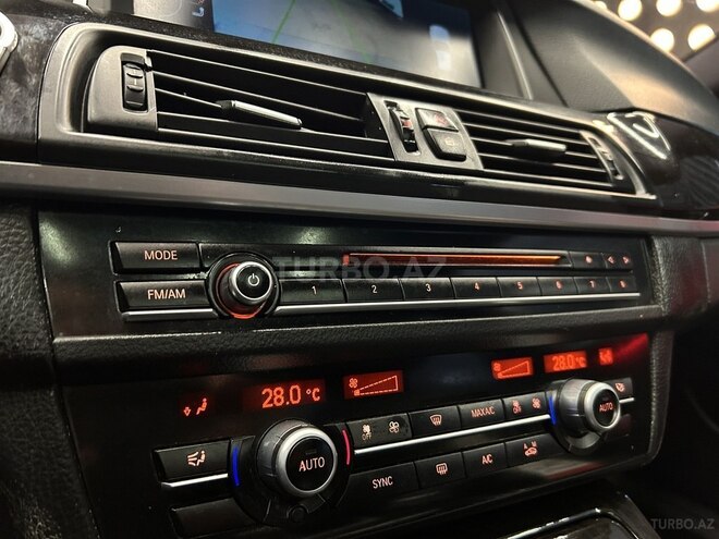 BMW 530 2015, 156,000 km - 2.0 л - Bakı