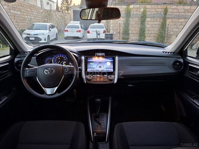 Toyota Corolla Fielder 2019, 128,373 km - 1.5 л - Bakı