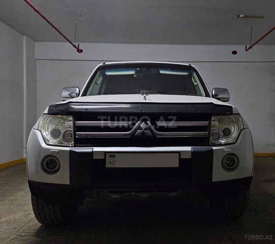 Mitsubishi Pajero 2008, 365,000 km - 3.2 l - Bakı