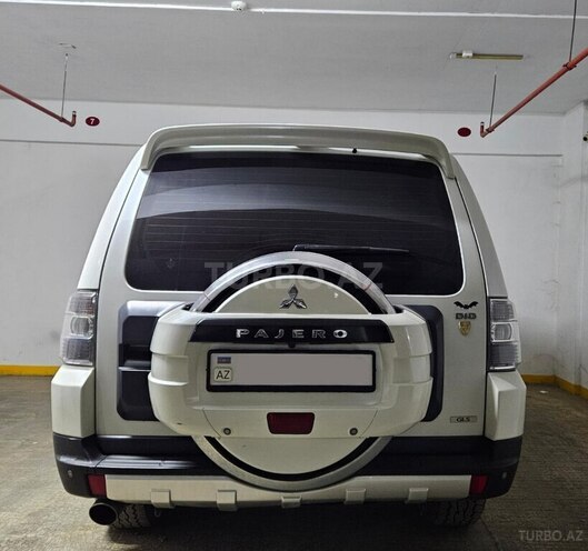 Mitsubishi Pajero 2008, 365,000 km - 3.2 l - Bakı