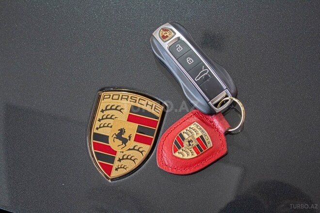 Porsche Panamera GTS 2019, 37,000 km - 4.0 l - Bakı