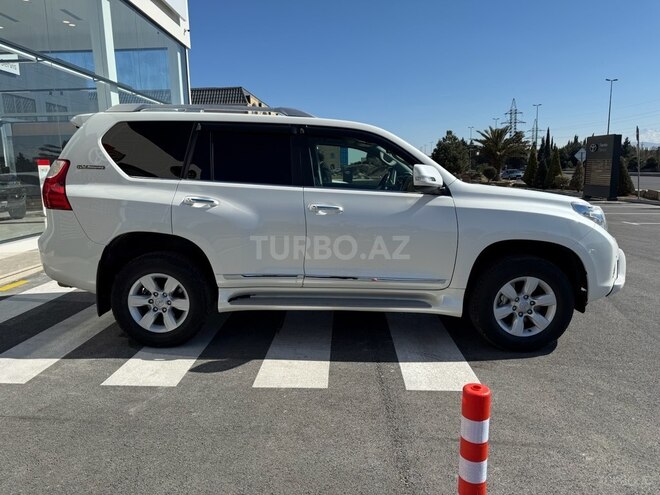 Toyota Land Cruiser Prado 2012, 68,000 km - 2.7 л - Gəncə