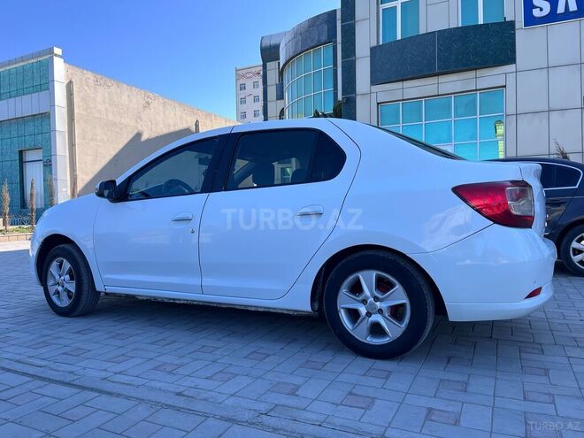 Renault Logan-2