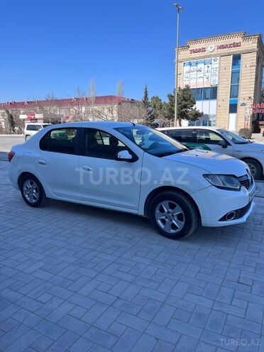 Renault Logan-4
