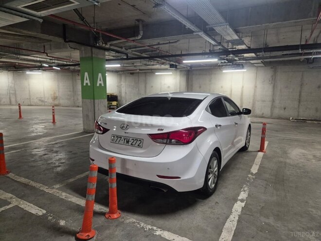 Hyundai Avante 2015, 121,577 km - 1.6 л - Bakı