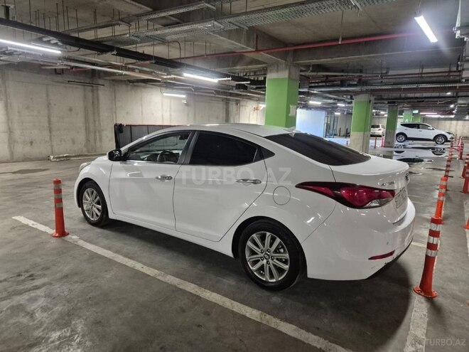 Hyundai Avante 2015, 121,577 km - 1.6 л - Bakı
