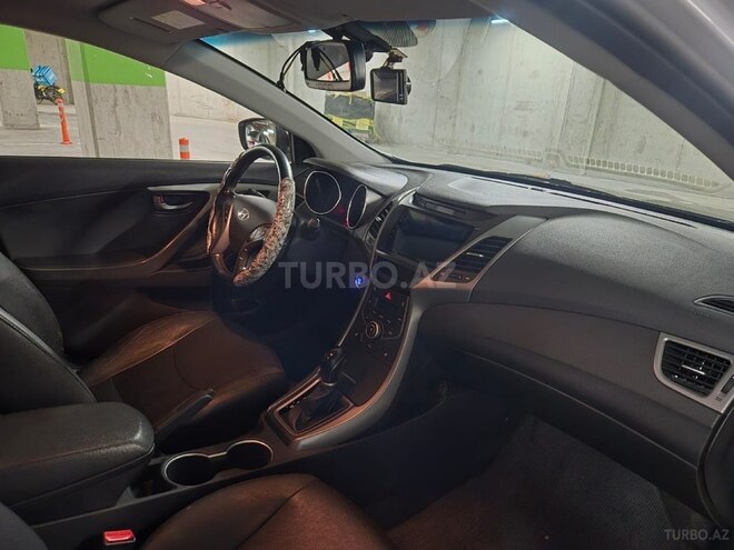 Hyundai Avante 2015, 121,577 km - 1.6 л - Bakı