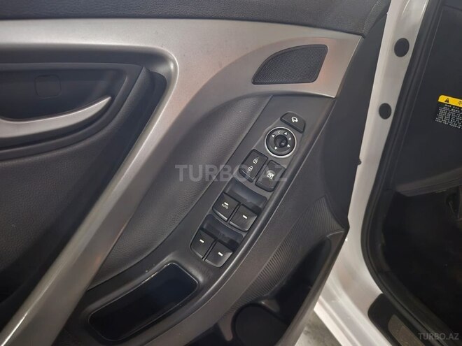 Hyundai Avante 2015, 121,577 km - 1.6 л - Bakı