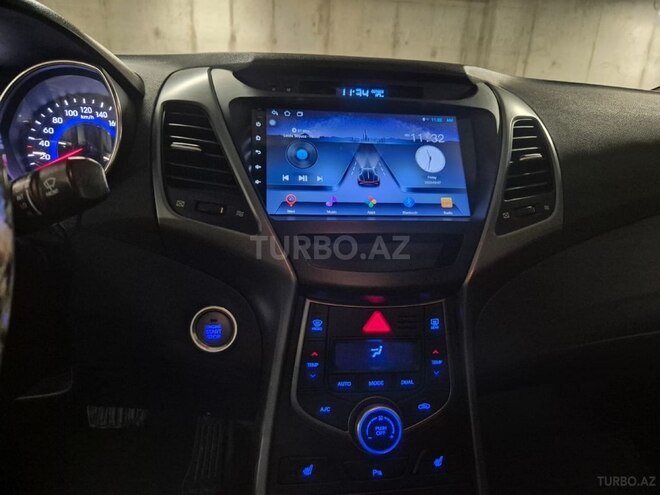 Hyundai Avante 2015, 121,577 km - 1.6 л - Bakı