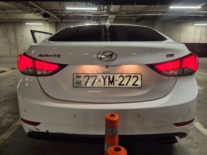 Hyundai Avante 2015, 121,577 km - 1.6 л - Bakı