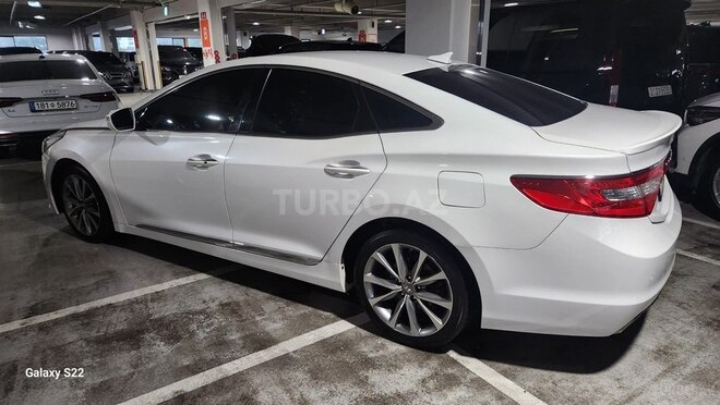 Hyundai Grandeur 2016, 181,500 km - 2.2 л - Bakı