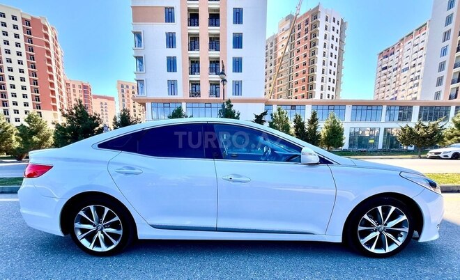 Hyundai Grandeur 2016, 181,500 km - 2.2 л - Bakı