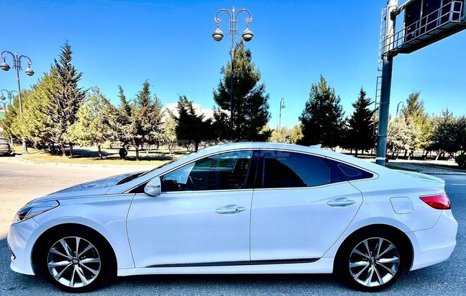 Hyundai Grandeur 2016, 181,500 km - 2.2 л - Bakı