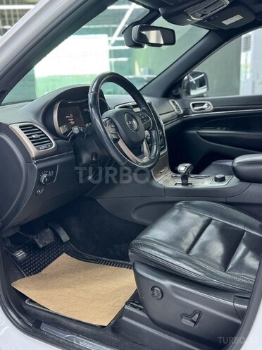 Jeep Grand Cherokee-5