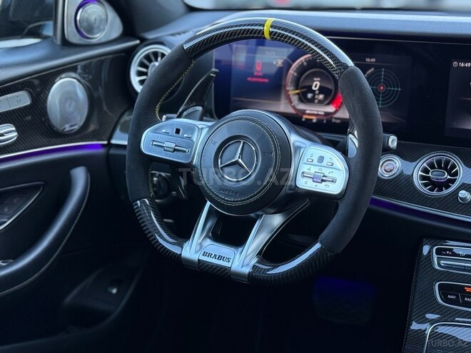 Mercedes E 300-8