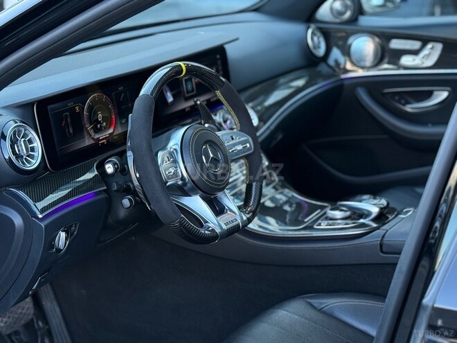 Mercedes E 300-9
