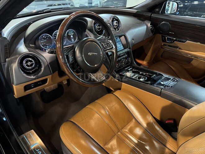 Jaguar  2014, 74,000 km - 3.0 l - Bakı